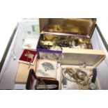 Box with jewellery,