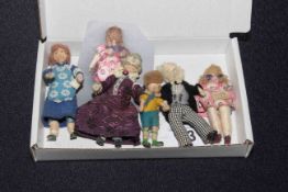 Five Grecon dolls house dolls,