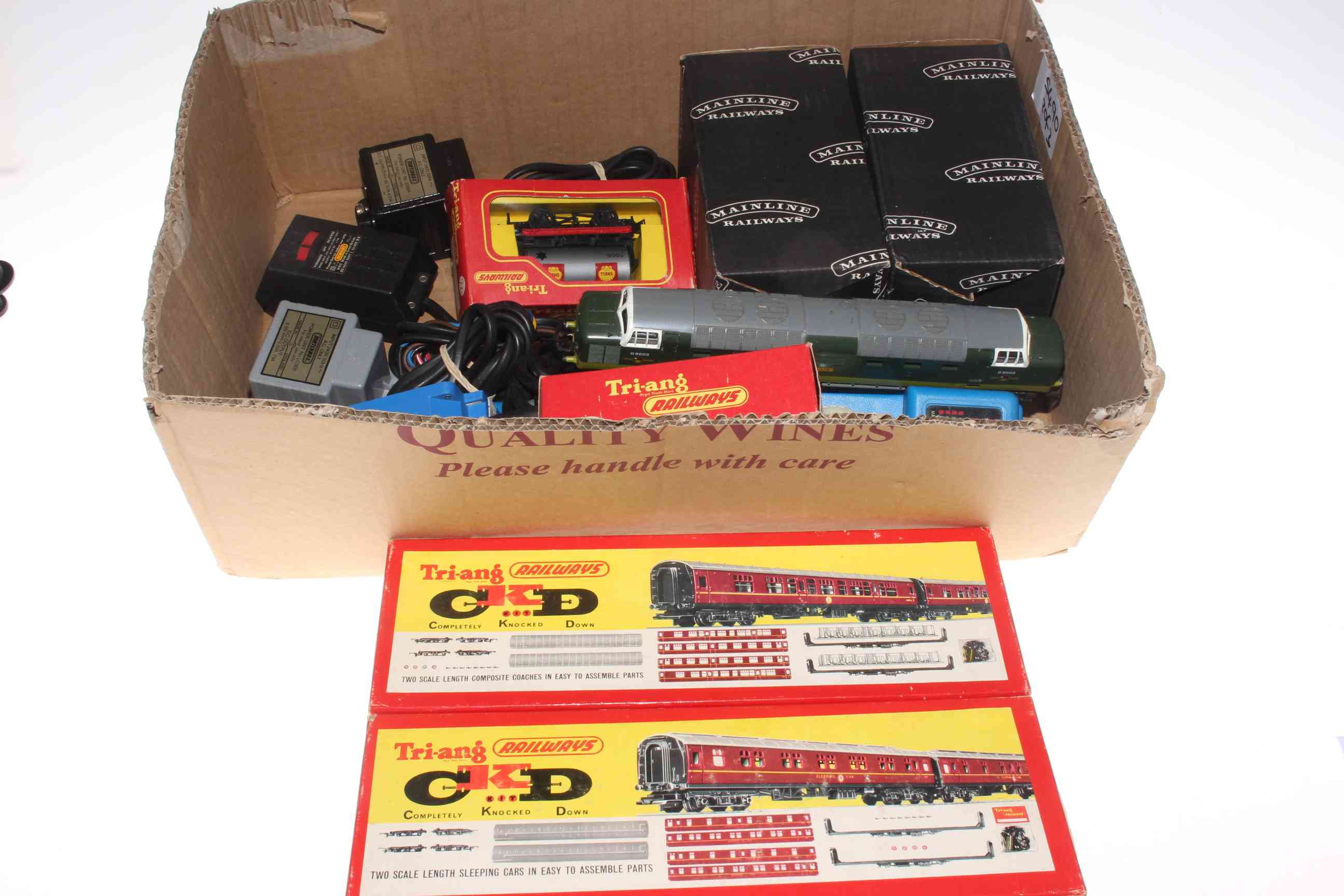 Collection of model railway equipment including Mainline,