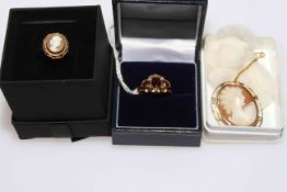 9 carat gold garnet ring and gold mounted cameo brooch and ring (3)