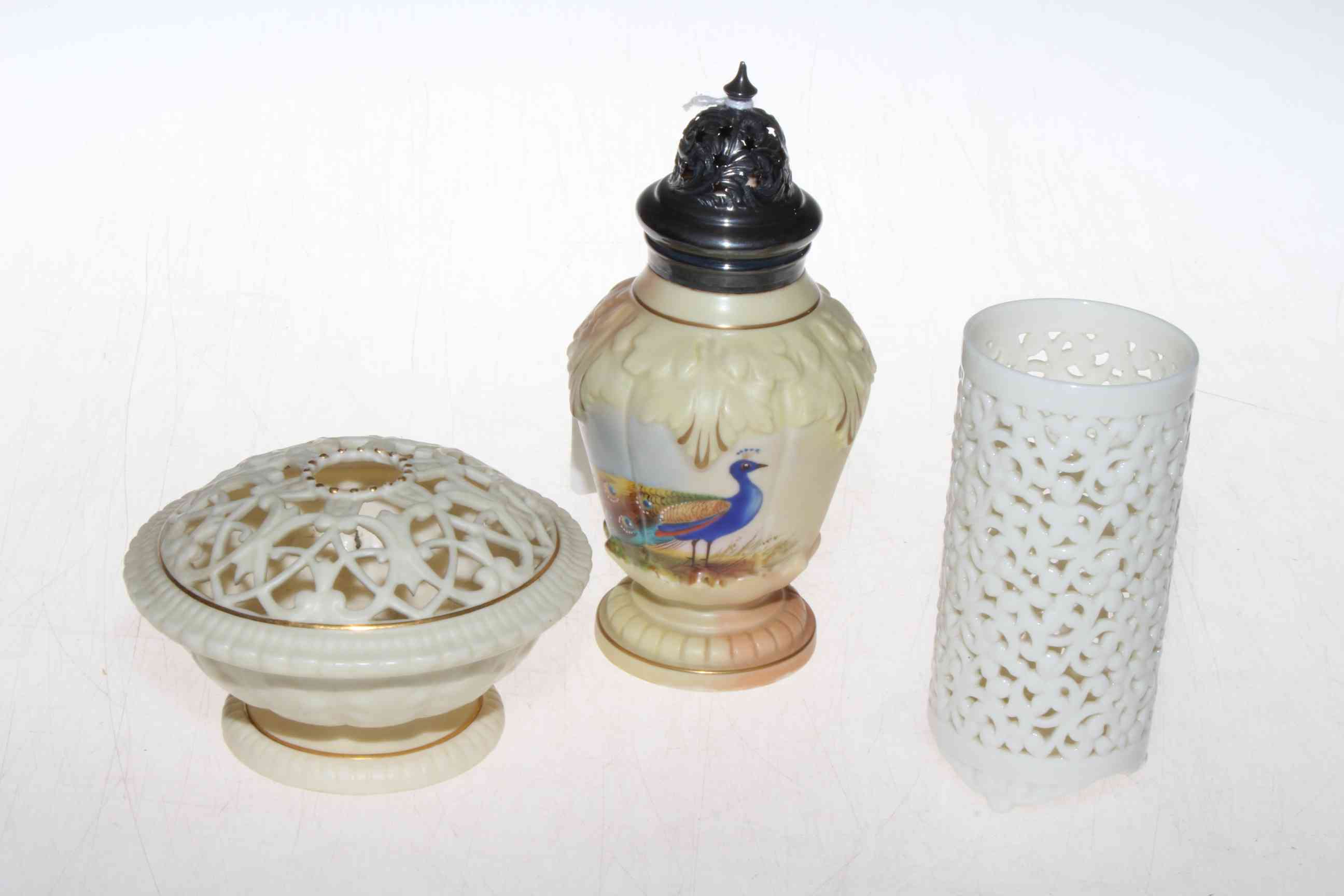 Three pieces of Worcester pottery