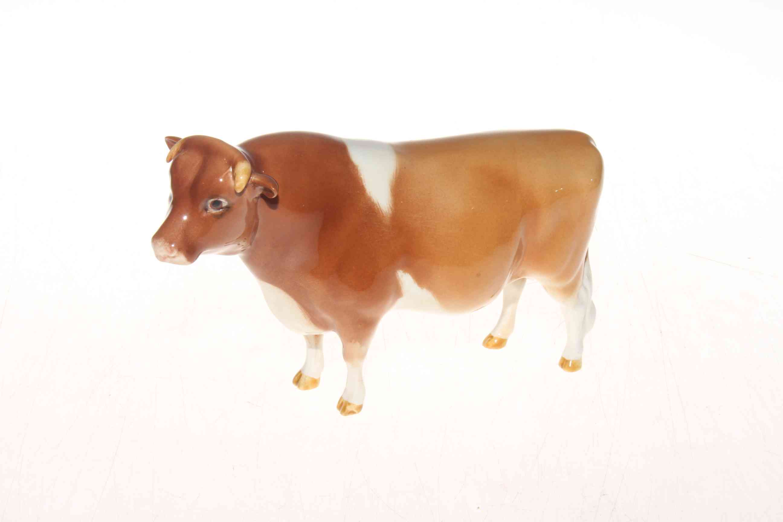 Beswick Cow figurine, 19cm.