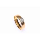 22 carat gold solitaire diamond ring, approximate diamond weight 0.4 carat, size P/Q.