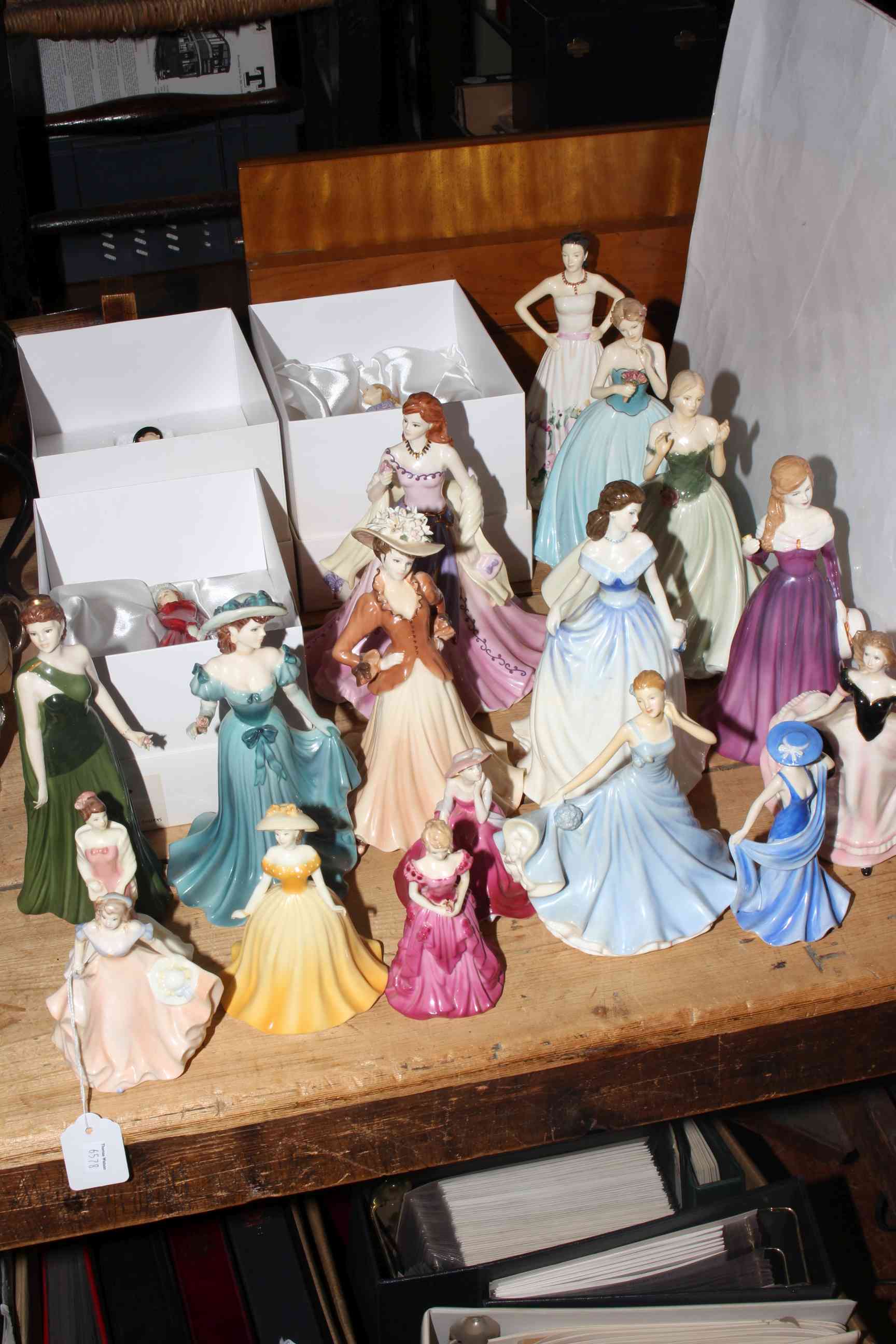 Collection of twenty Coalport, Royal Doulton, Worcester and other lady figures.