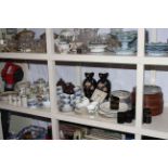 Denby table service, assorted tea and coffee ware, pair of vases, collectors plates,