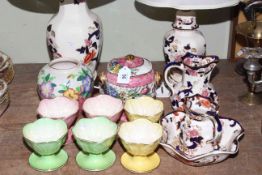 Two Masons Mandalay table lamps, two jugs and bowl, six Maling sundae dishes,