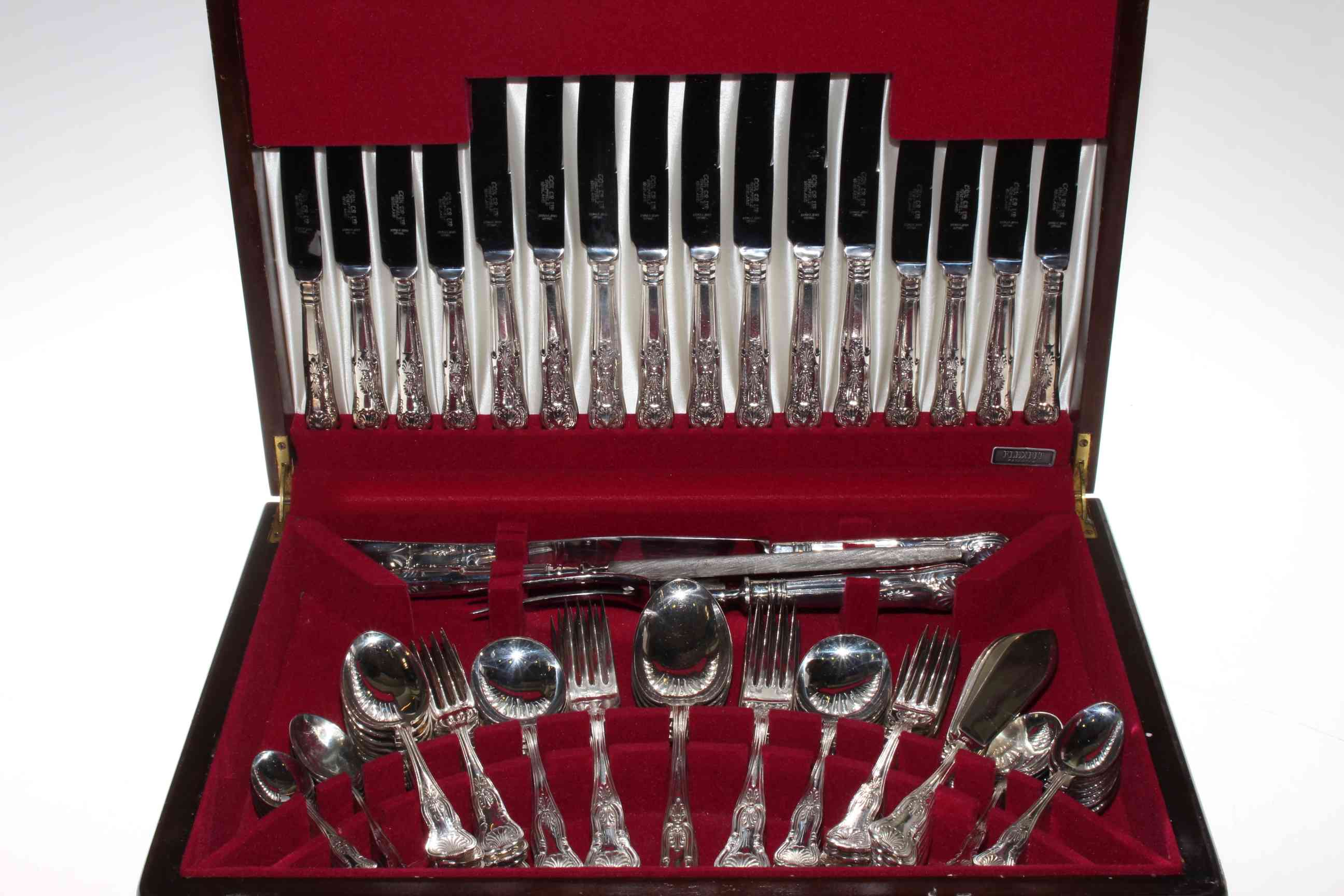 Cox & Co. Ltd, Sheffield boxed cutlery set.
