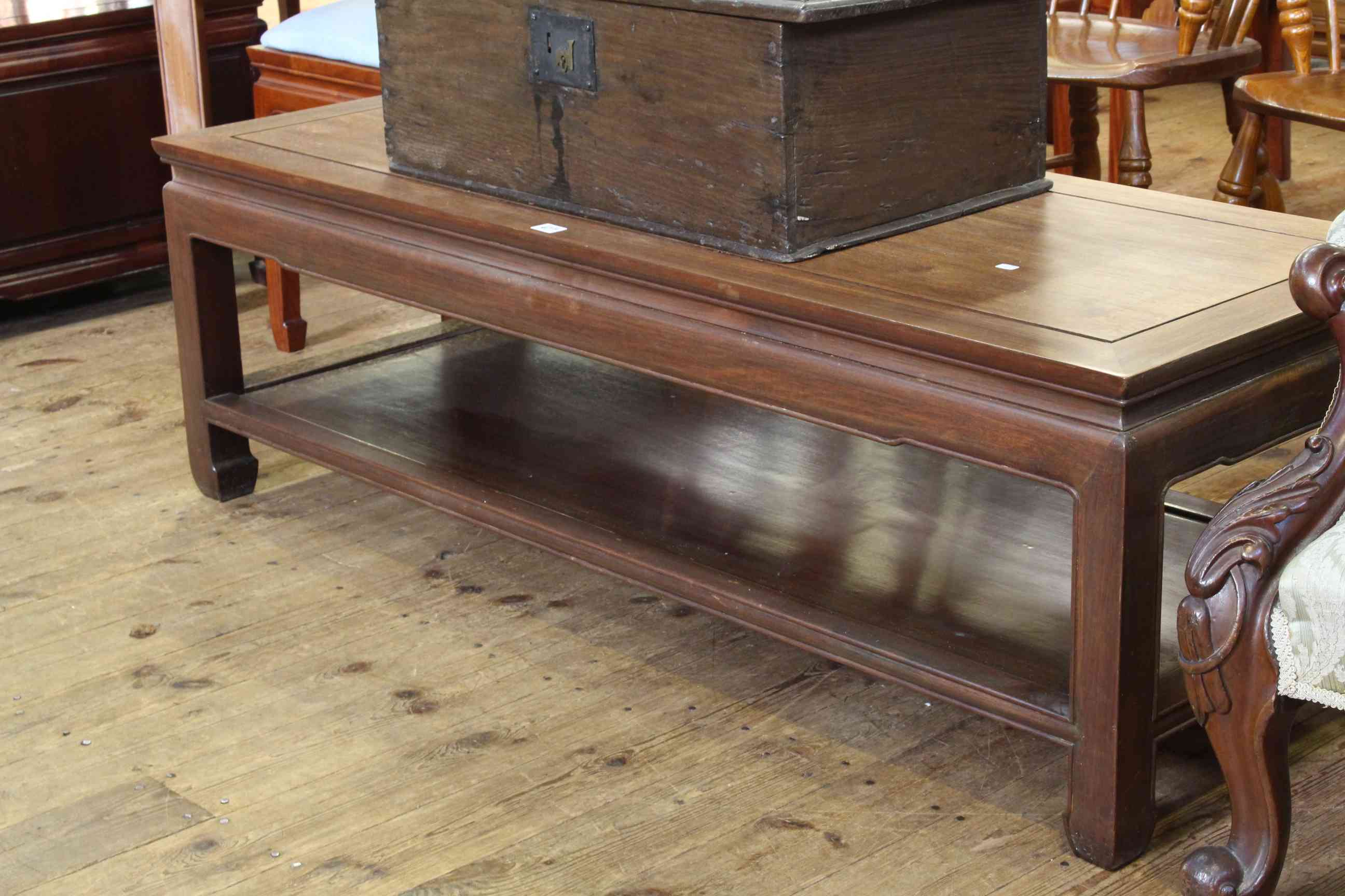 Chinese style rosewood rectangular coffee table, 43cm by 137cm.