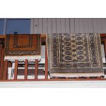 Persian design rug 1.50 by 0.93 and prayer mat 0.95 by 0.62 (2).