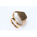 22 carat gold wedding ring, and 9 carat gold signet ring (2).