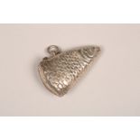 Victorian silver vesta case, in the form of a fish head assay marked Birmingham 1892. 5.5cm long,