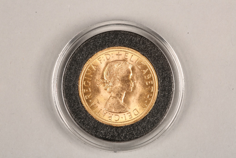 Queen Elizabeth II Gold Sovereign of 1957 - Image 2 of 2