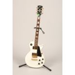 Gibson Les Paul custom, custom white, black pickguard with rectangular inlay. Serial number