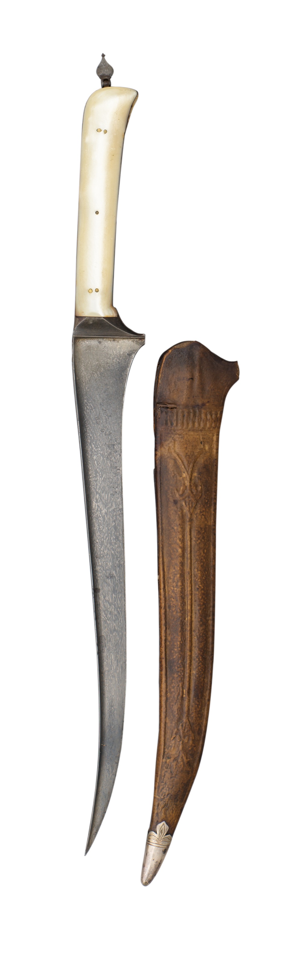 A SMALL NORTH INDIAN DAGGER (PESH KABZ), LATE 19TH CENTURY with recurved watered steel blade of T-