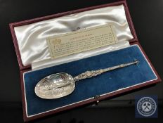 A silver 1937 Coronation spoon in box CONDITION REPORT: This is 16cm long and weighs