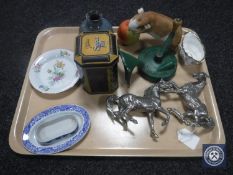 A tray of collectables including Spong No.