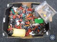 A box containing mid 20th century and later plastic soldiers including Timpo toys,