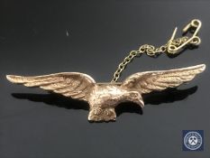 A 9ct gold aviation brooch CONDITION REPORT: 3.