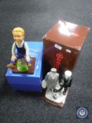 Two boxed contemporary figures with certificates The Broons Maw,