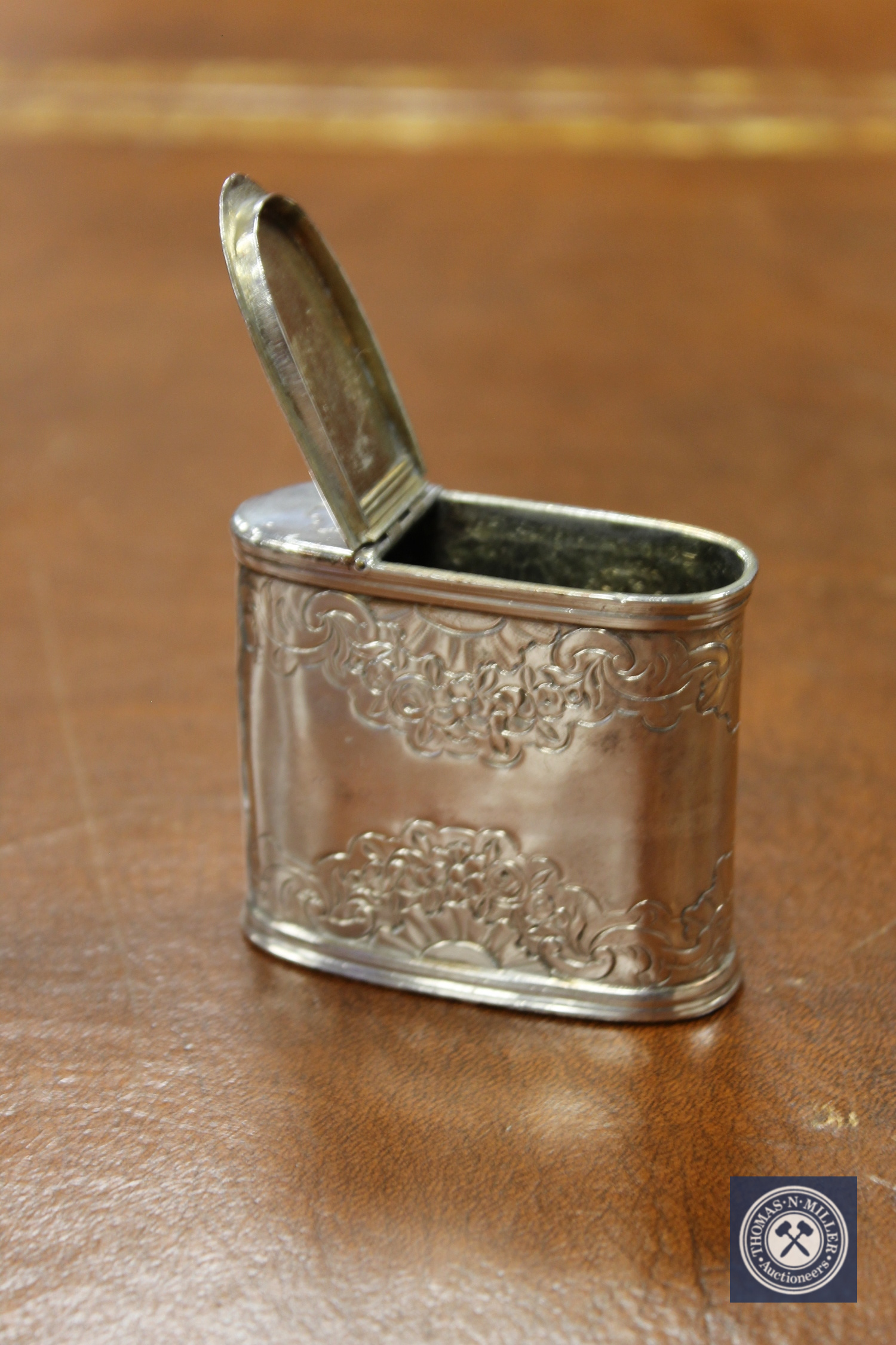 A silver Georgian lidded container box