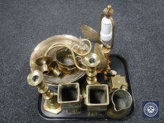 A tray of brass light fitting,