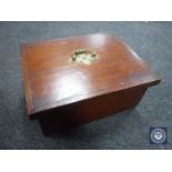 A pine table box