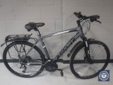 A Giant 2 Disc touring city bike, with Shimano gears, 27 gears, front and rear discs,