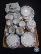 A tray of Royal Doulton Expressions tea and dinner ware,
