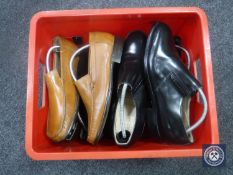 Four pairs of Samuel Windsor gent's leather shoes, all size 11, all brand new and never worn,