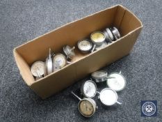 A box containing twenty vintage metal engineer's gauges