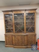 A good quality mahogany breakfronted glazed bookcase, width 172 cm.
