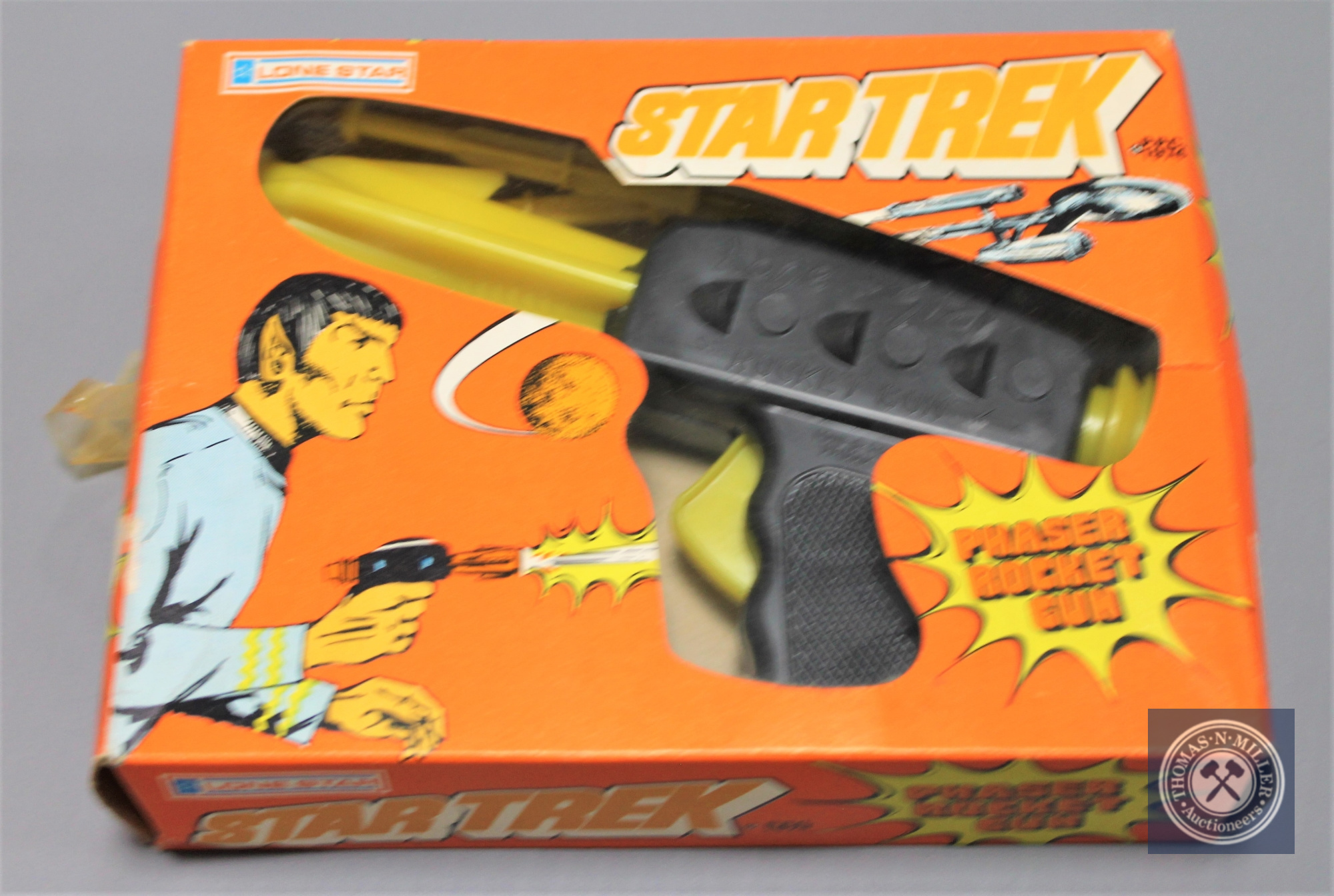 A Paramount Pictures Corporation (1974) Lone Star Productions Ltd Star Trek Phaser Rocket Gun,