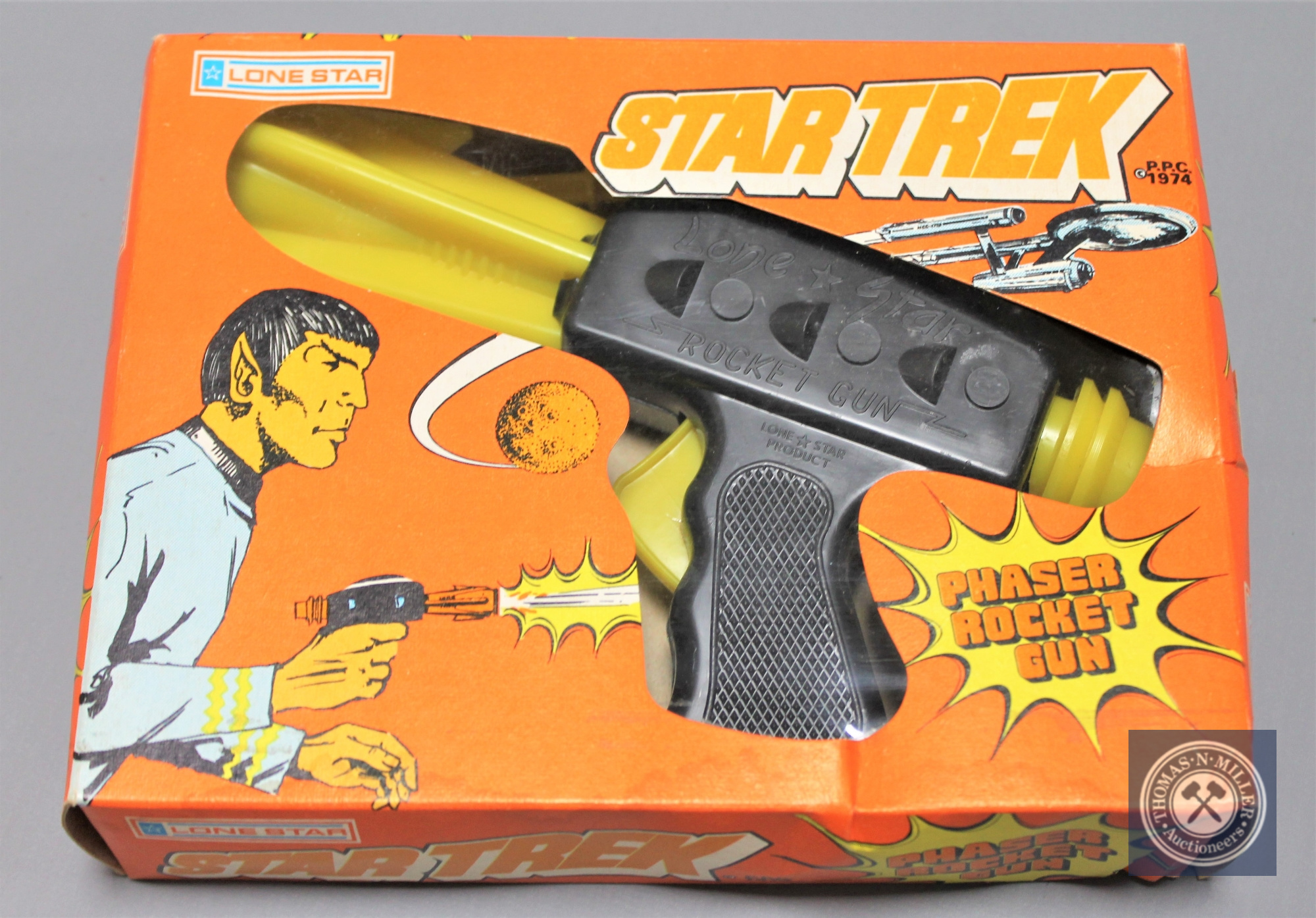 A Paramount Pictures Corporation (1974) Lone Star Productions Ltd Star Trek Phaser Rocket Gun,