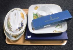 A tray of Royal Worcester Evesham oven dishes,