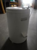 A Frigidaire spin dryer
