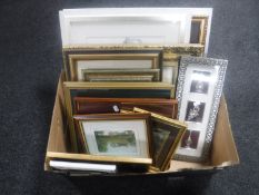 A box of assorted framed pictures and prints - Anton Pieck,
