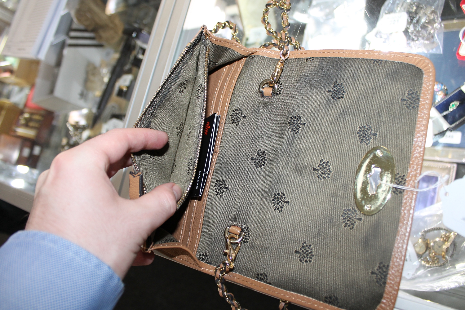 A brown leather Mulberry Darwin clutch bag with shoulder strap CONDITION REPORT: - Image 3 of 4