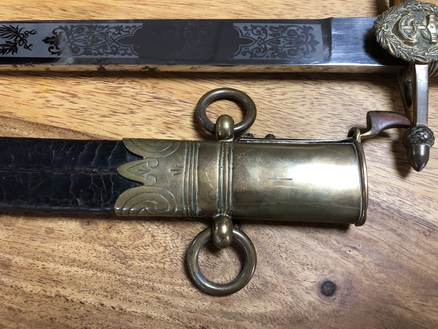 A George V naval officer's dirk in brass and leather scabbard with shagreen hilt - Image 5 of 11