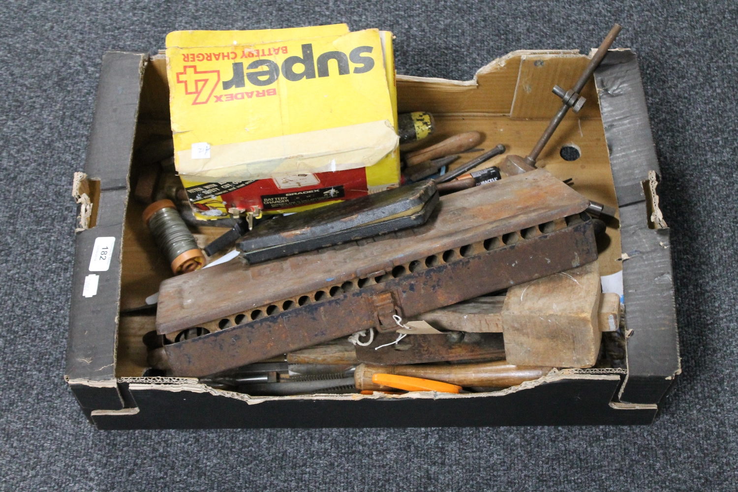 A Gedore tap and die set, box of hand tools,