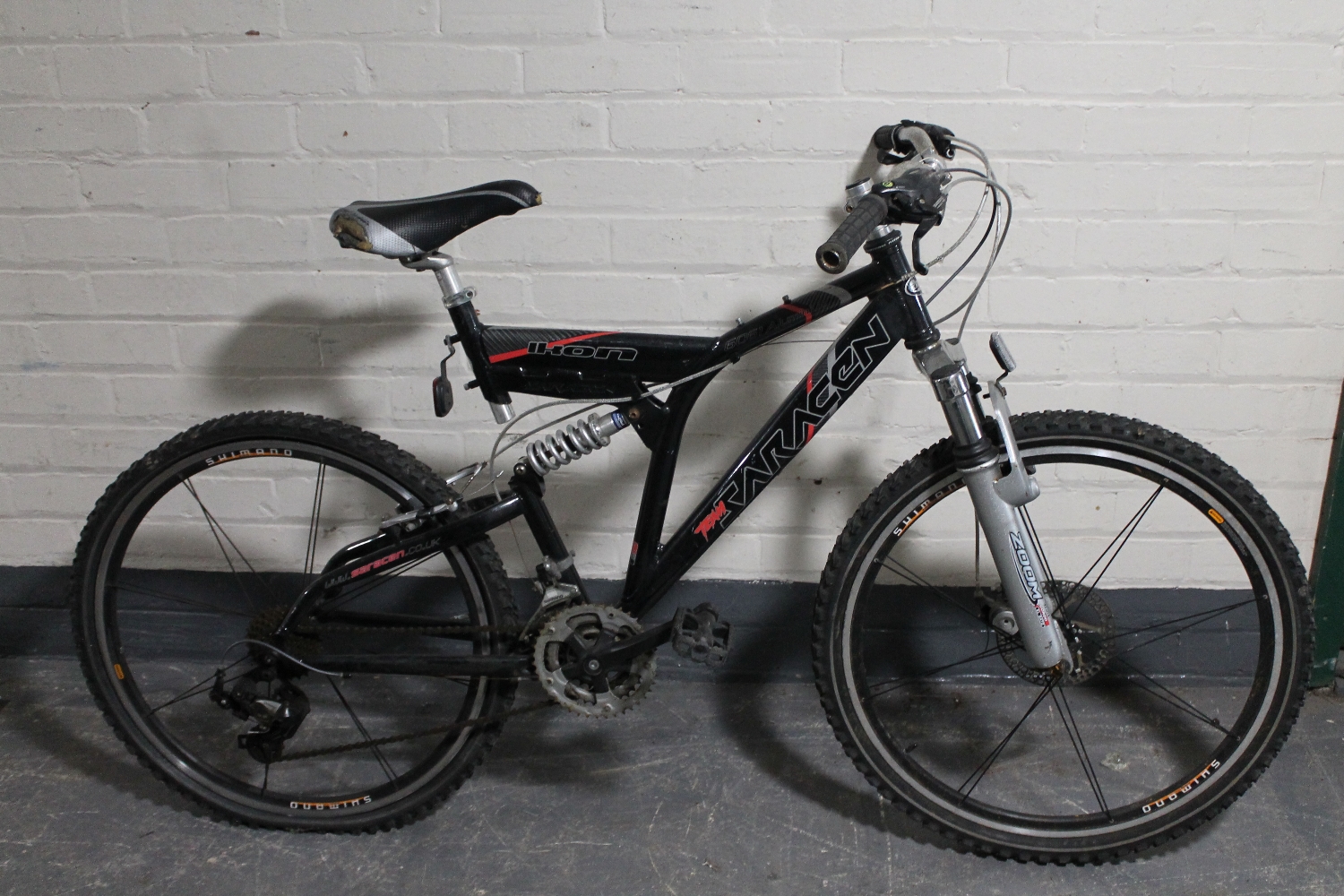 A Saracen Ikon full suspension mountain bike