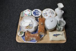 A tray of assorted china including Doulton and Wedgwood trinket dishes, Wade whimsies,