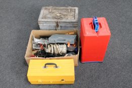 A box, a wooden crate and two further boxes of assorted hand tools, garage light,