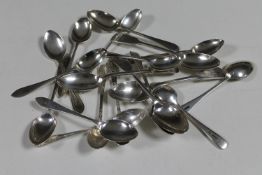 Nineteen various silver teaspoons CONDITION REPORT: 273g gross