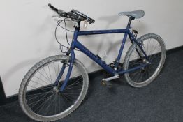 A gent's Raleigh Max mountain bike