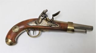 A good quality replica French flintlock pistol with ramrod CONDITION REPORT: