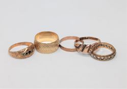 Five 9ct gold rings (5). CONDITION REPORT: 10.4g gross.