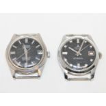 Two gent's stainless steel centre seconds calendar wristwatches, one Citizen,