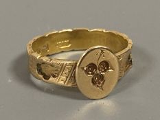 A 15ct gold antique mourning ring