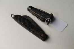 Two early 20th century pocket knives