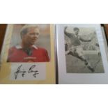FOOTBALL, an extensive collection of Manchester United signatures, mainly signed blank cards, a